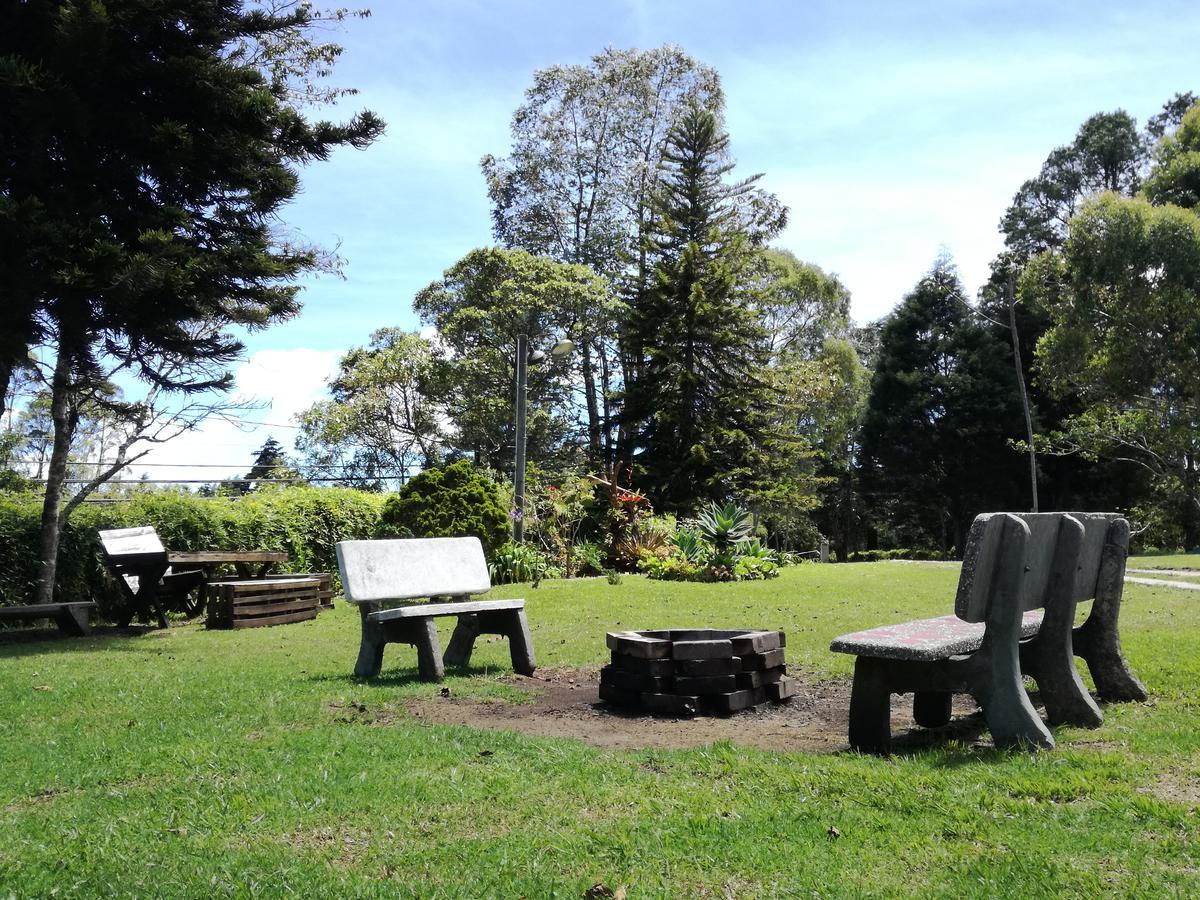 Al Bosque Hostel & Glamping Santa Elena  Eksteriør billede