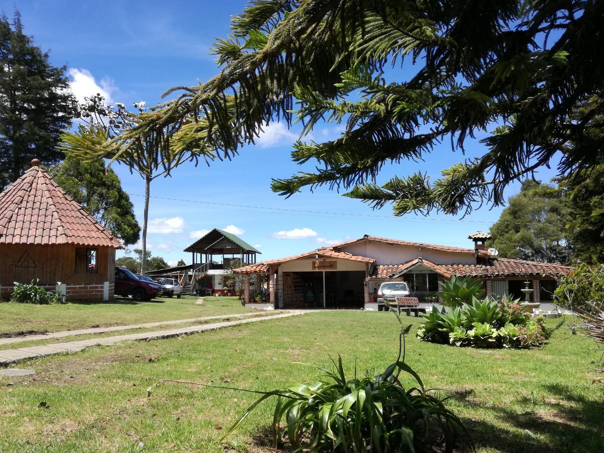 Al Bosque Hostel & Glamping Santa Elena  Eksteriør billede