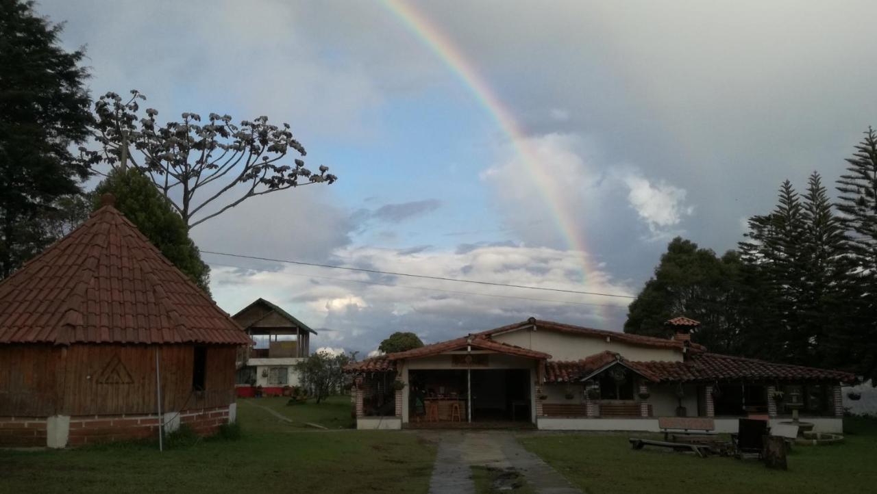Al Bosque Hostel & Glamping Santa Elena  Eksteriør billede